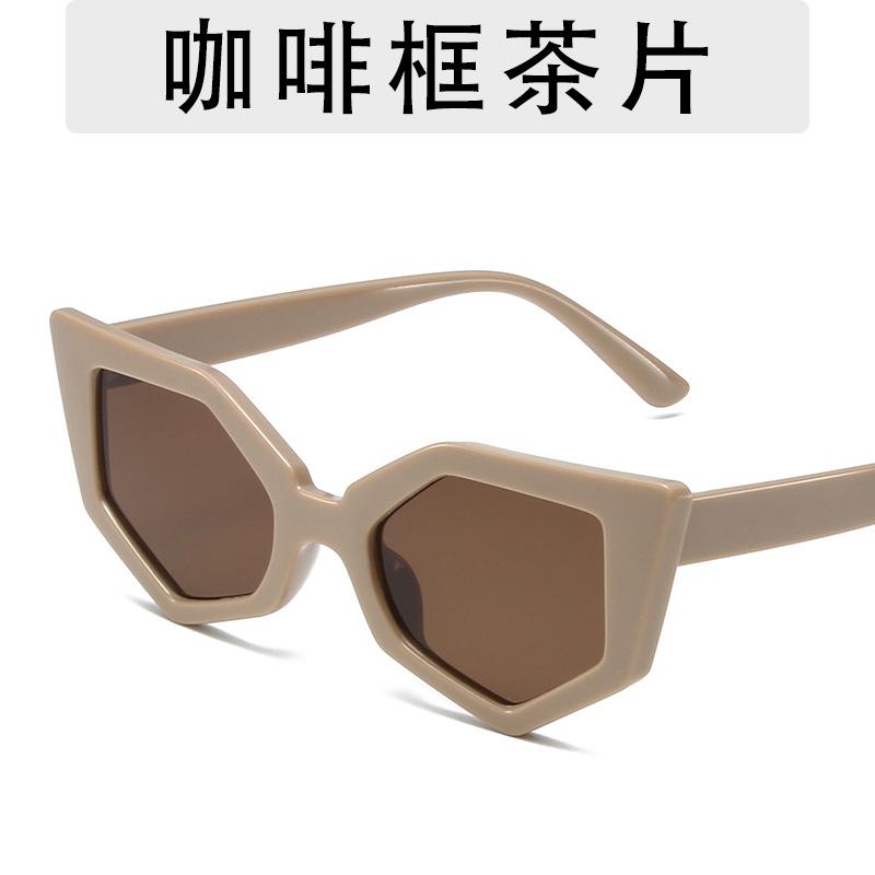 New in  Fashion Cat Eye Sunglasses for Women Small Frame Tortoiseshell Design Live Broadcast Hip Hop Style Sun Glasses