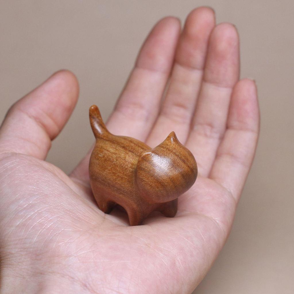 Colorful Wood Carvings: Adorable Mini Wooden Cat Figures