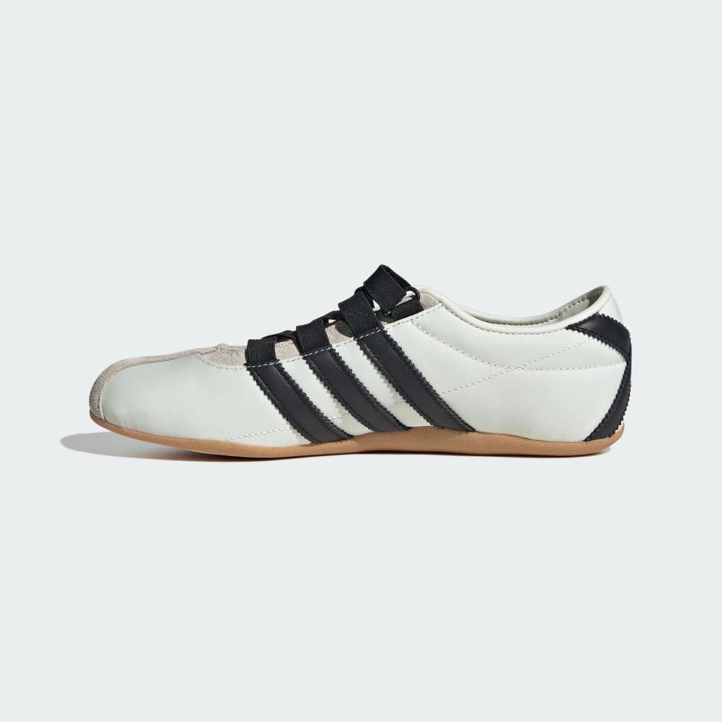 KJ8378 KJ8378 женские туфли adidas Tokyo Mary Jane кремово-белый/основной черный (Женский)
