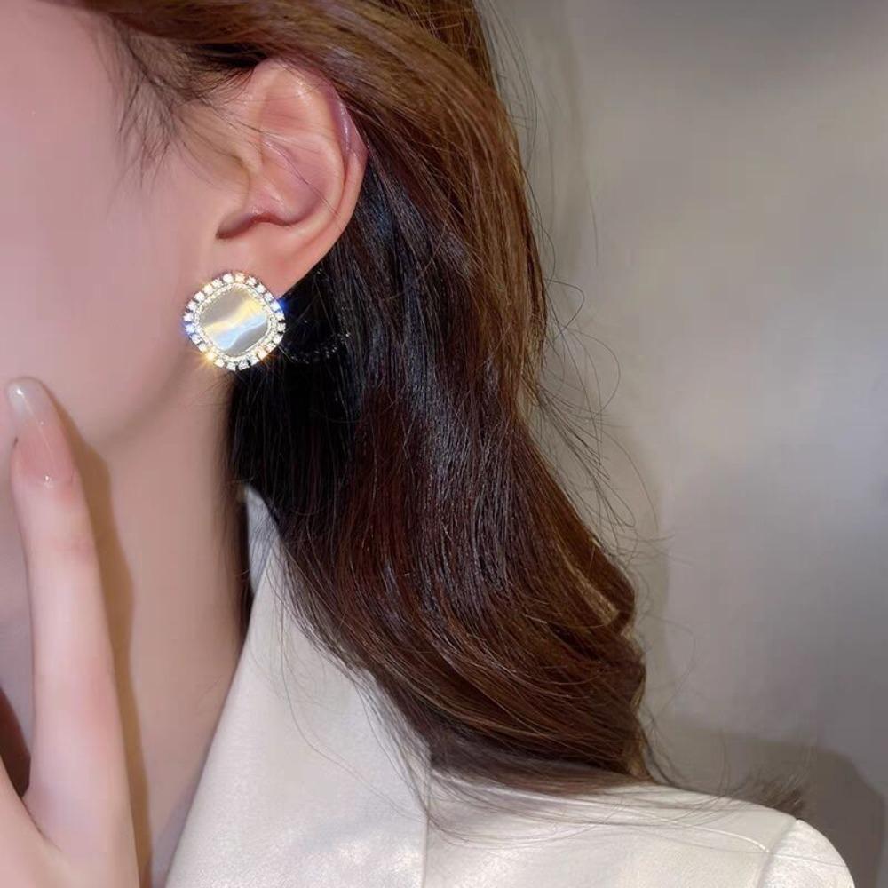 Korean Luxury Shining Rhinestones Opal Cat Eye Stone Square Stud Earrings for Women Party Wear Temperament Statement Jewelry