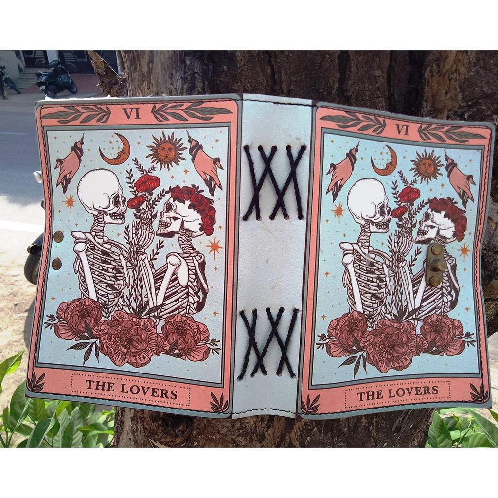 Leather Handcrafted Journal Diary The Lover Printed Office and Personal Use Travel Planner Artist Unruled Writing Sketchbook Diary With C-Lock Brass