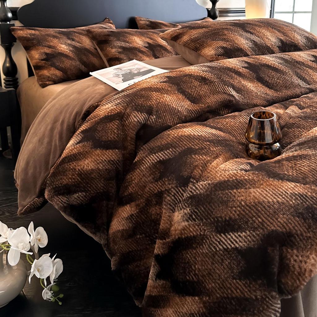 Premium Leopard Print Velvet Fleece 4-Piece Set: Winter Stain-Resistant, Double-Sided Coral Fleece, Warm Duvet Cover Bed
