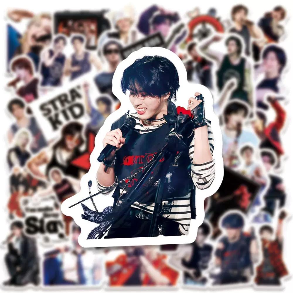 60 шт. Stray Kids Мировой тур Смешанные Мышечные Мужские Skzoo Наклейки для Ноутбука Водонепроницаемые Наклейки для Декора Водяных Стаканов Окружающие Наклейки