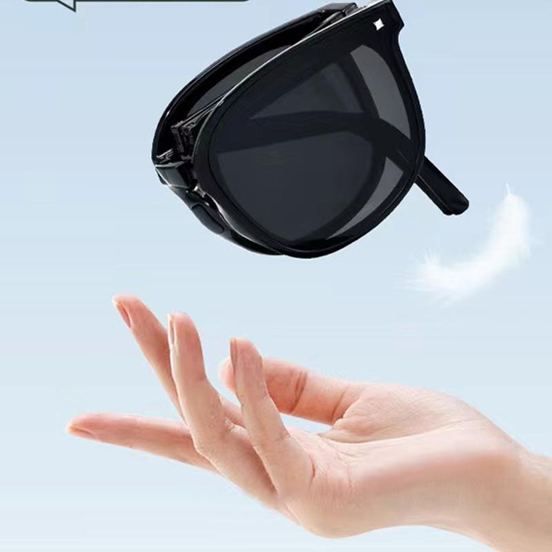 Folding Sunglasses with Case Sunglasses for Women Fashion Air Cushion Eyewears UV 400 Eyewears
