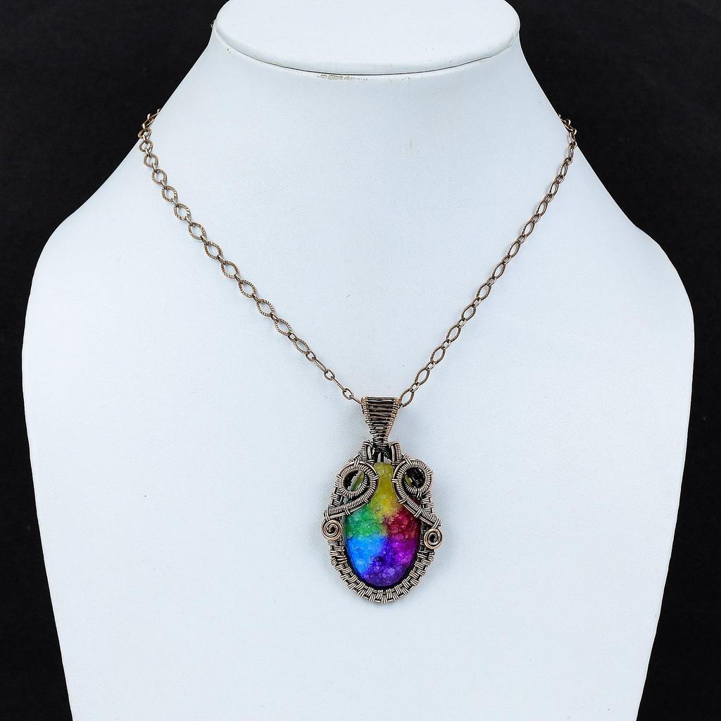 Радужный солнечный кварцевый кулон «Друзы» Медная проволока Обернутый кулон Драгоценный камень Медные украшения Стильный кулон Подарок на юбилей Ювелирные изделия ручной работы