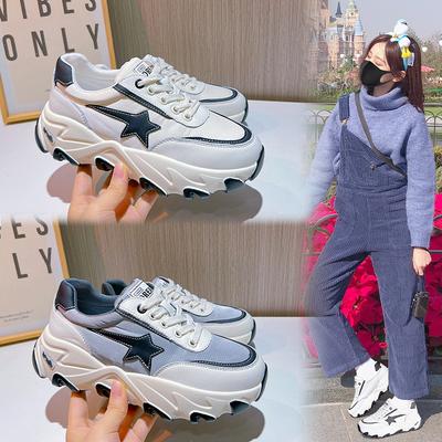 Кожаные папины туфли женские весна 2025 новые толстые подошвы увеличивающие рост спортивные туфли женские на плоской подошве повседневные беговые звезды женские туфли