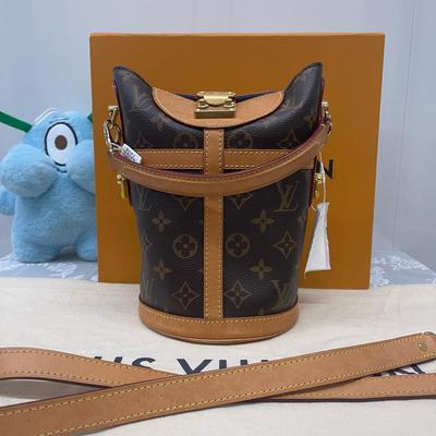 [Б/У] Дорожная сумка Classic Monogram S-Lock Съемный плечевой ремень Покрытый холст Кожа - Очень хорошее состояние #1UNYX1X