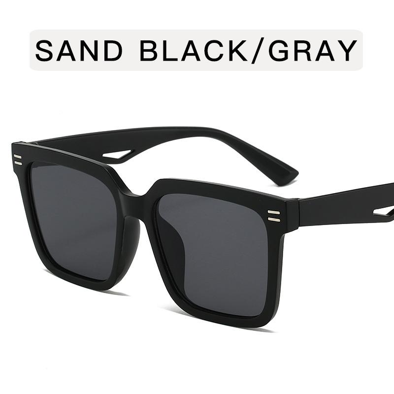 Korean Stylish Sunglasses Women Rivets Decoration Square Shape Male Sun Glasses Travelling Driving Sunglass for Women