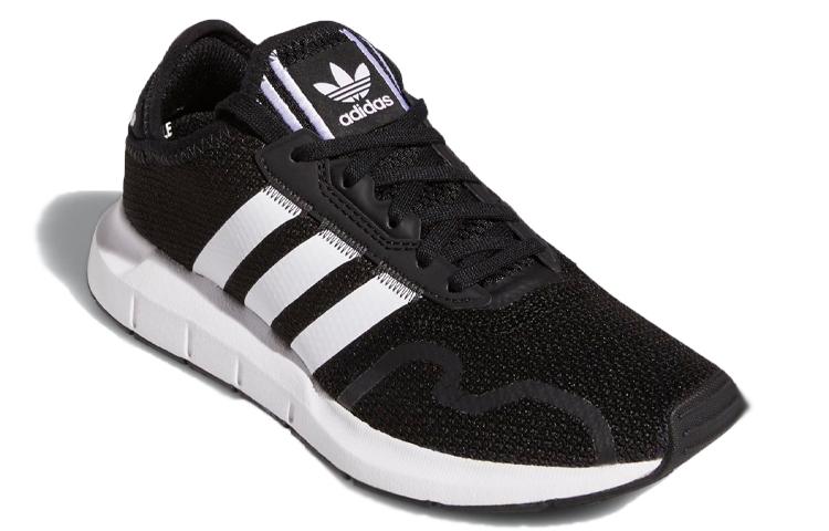 adidas Оригинальные Кроссовки для бега adidas Swift Run X с амортизацией Низкие Детские Черно-белые FY2150