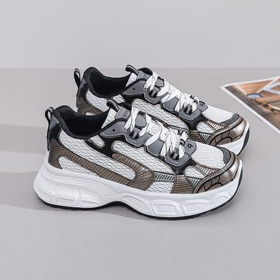 2025 осень новая корейская версия дышащие кроссовки папы женские студенческие повседневные спортивные туфли женские на толстой подошве увеличивающие рост беговые женские туфли