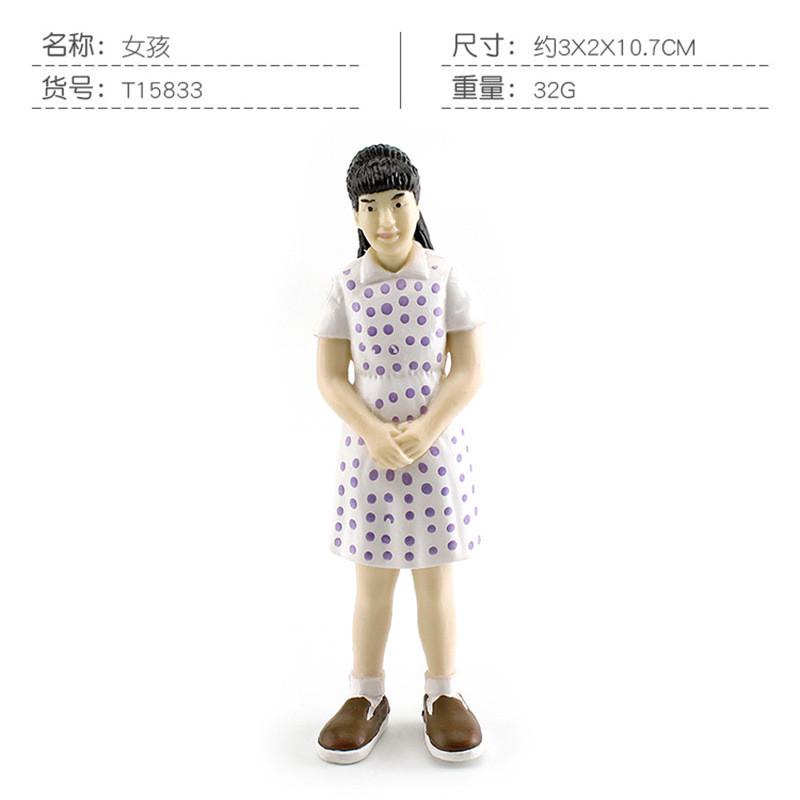 Набор реалистичных фигурок членов семьи, включая дедушку, бабушку, папу, маму и детей, для коллекционирования и демонстрации