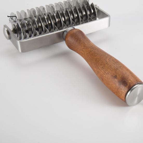 Роликовый резак для теста для пиццы из нержавеющей стали с деревянной ручкой, устройство для создания узоров-сеток для бисквитов, пирогов, тортов