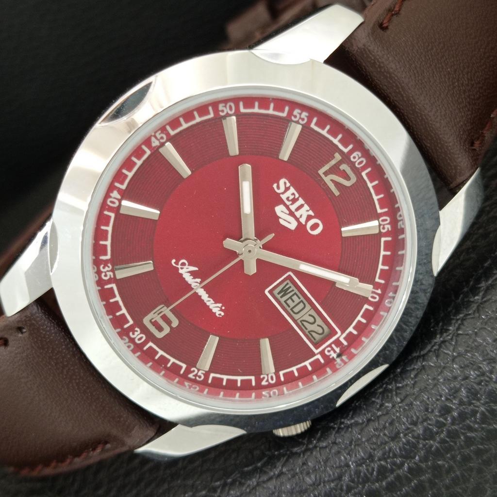ВИНТАЖНЫЕ АВТОМАТИЧЕСКИЕ SEIKO 5 7009A ВОССТАНОВЛЕННЫЕ ЯПОНСКИЕ МУЖСКИЕ ЧАСЫ С КРАСНЫМ ЦИФЕРБЛАТОМ a445546-1