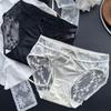 Женские весенне-летние дышащие трусы из легкой роскошной атласной ткани с кружевным ажурным узором и бантом