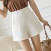Лето 2024 г. Женские шорты А-силуэта с высокой талией и широкими штанинами - Черно-белый корейский повседневный стиль