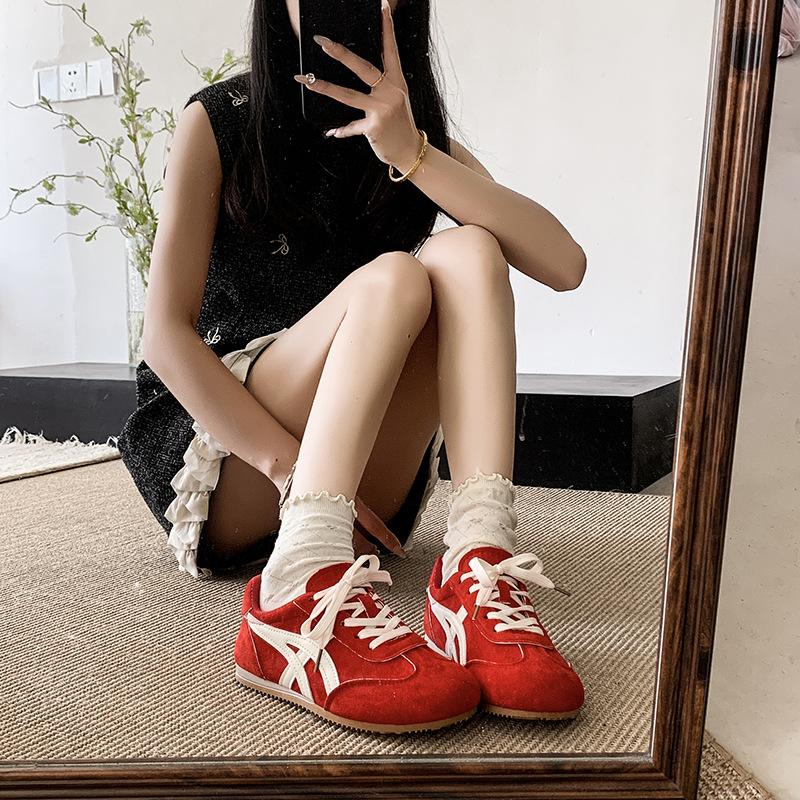 Универсальная женская обувь ретро немецкие тренировочные туфли весна 2025 новая обувь на плоской подошве Форрест Гамп легкая повседневная обувь однотонная обувь на мягкой подошве