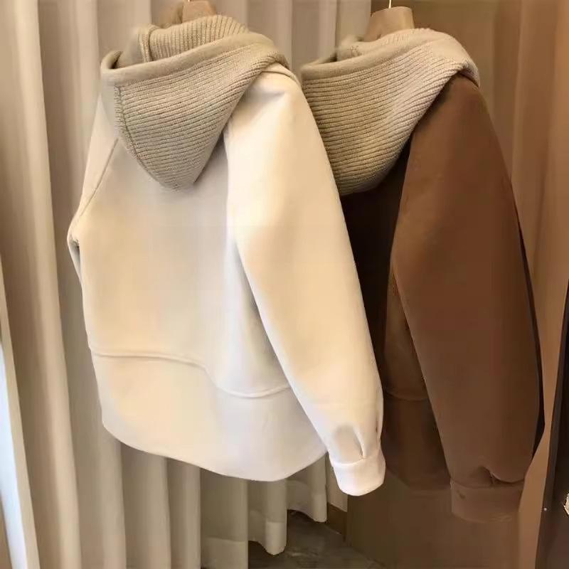 Женское утолщенное шерстяное пальто с капюшоном: 2024 Искусственный двухкомпонентный трикотаж для миниатюрных девочек