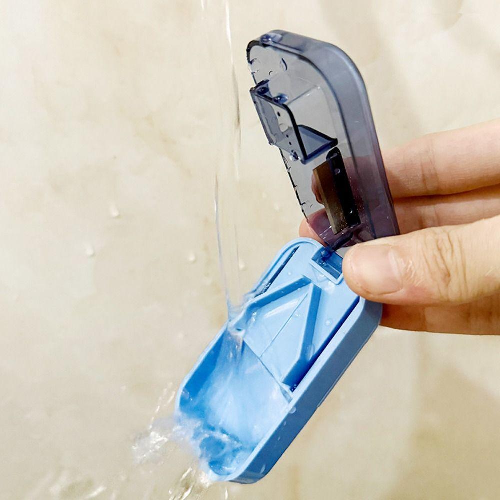 Dustproof Pill Cutter Storage Box Drug Tablet Crusher Pill Cutter  for Small or Large Pills