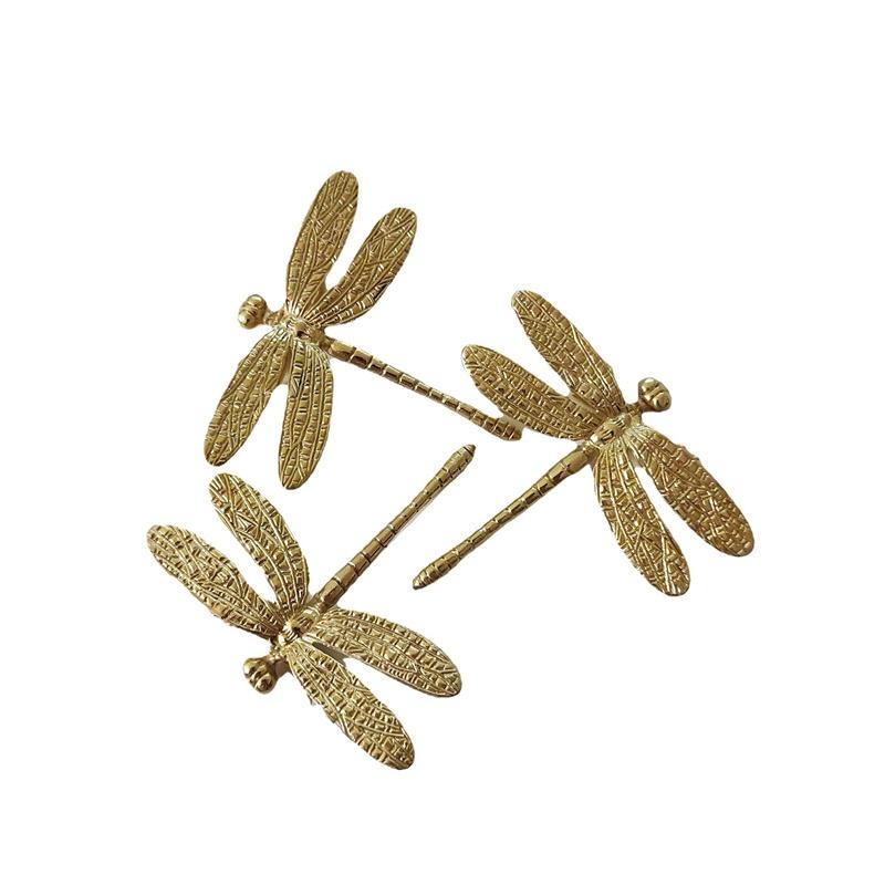 Латунная ручка-стрекоза, керамические аксессуары, мебельная ручка, фон, мебельная фурнитура, украшение стены