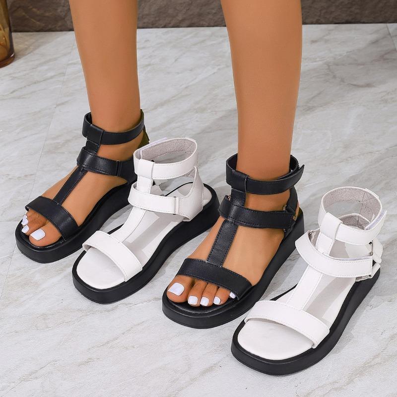 Женские сандалии в римском стиле с одной пряжкой и ремешком-оберткой на толстой подошве
