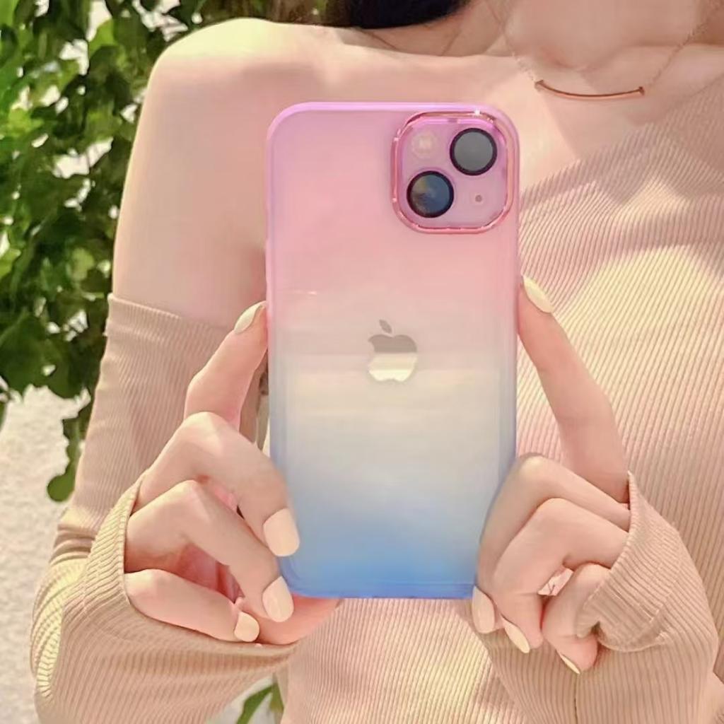 Градиентный цвет подходит для чехлов для телефонов Ip14pm. Двухцветный матовый чехол с мягкими краями для Apple 16/15pro с защитной пленкой для объектива