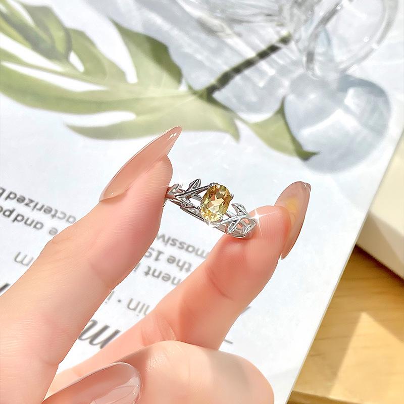 S925 Sterling Silver Natural Crystal Stone Leaf Four-claw Ring Fashion Light Luxury High-end Personality Ring
