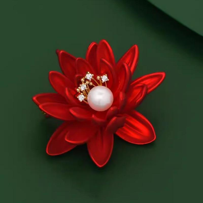 Lotus Brooch, High-end Women's Exquisite Pearl Brooch, Niche Design Sense Brooch