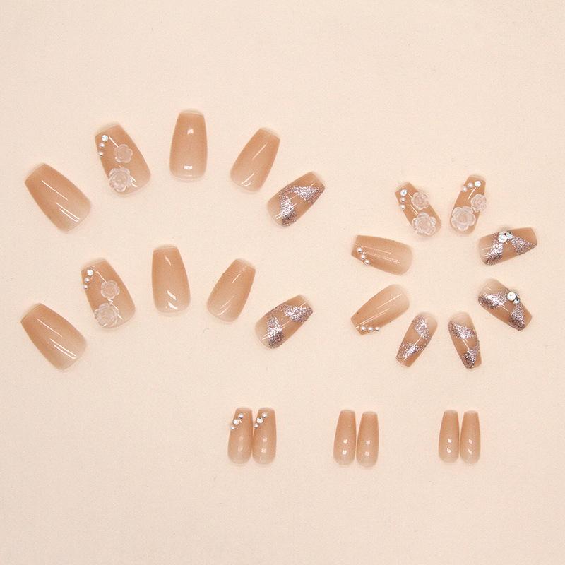 Нежная девушка Милая девушка Дизайн ногтей Кристалл Лед через Камелия Жемчужные блестки Носить накладные ногти Дизайн ногтей Таблетки