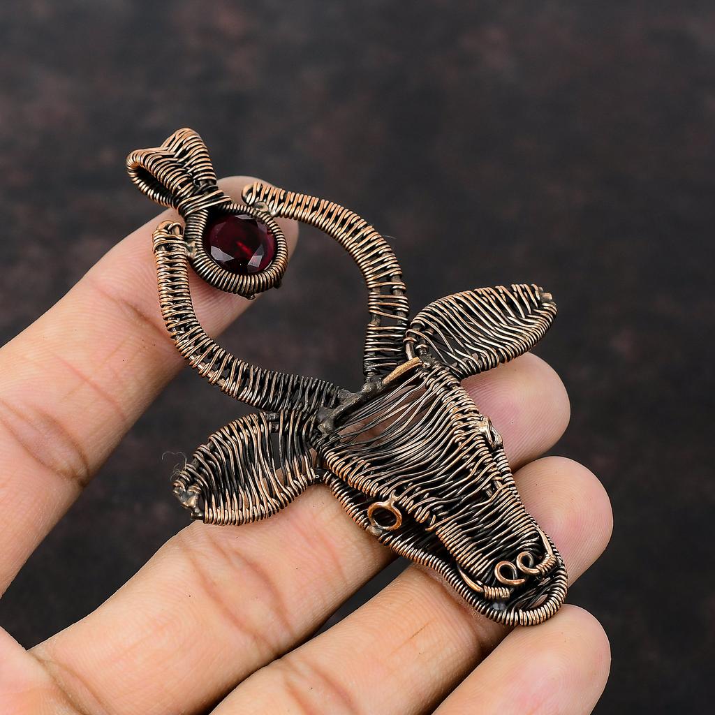 Подвеска из ограненного мозамбикского граната, подвеска из медной проволоки, подвеска ручной работы в виде головы быка, изящное медное ювелирное украшение, подвеска из драгоценных камней, подарок для нее