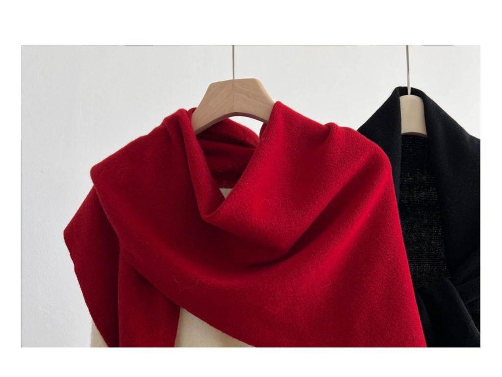 100% Pure Wool Women's Triangle Shawl: Knitted Scarf, Solid Color, High-End and Versatile Neck Warmer