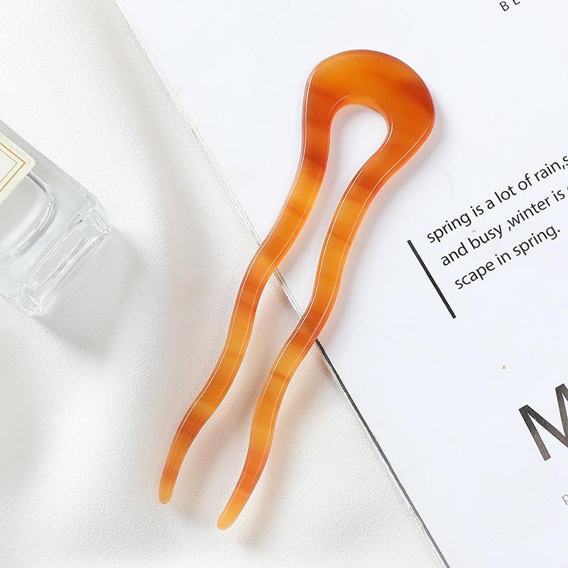 Модный U-образный ацетатный волнистый пучок-шпилька