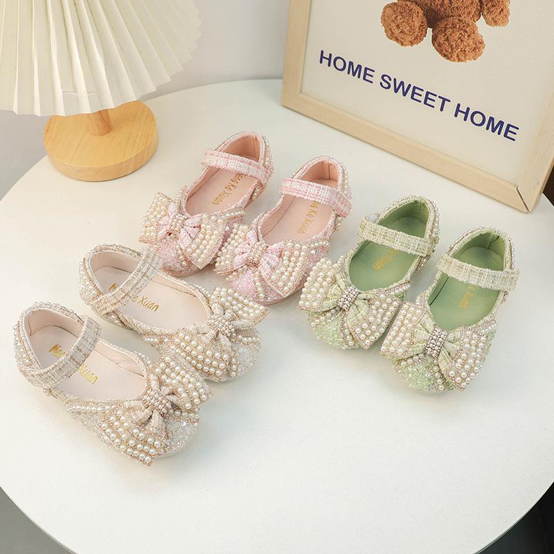 Туфли принцессы из кожи для девочек 2024 года, весна-осень, детские, повседневные, с жемчужным бантом, модные, детские, милые, на плоской подошве, туфли Мэри Джейн, неглубокие