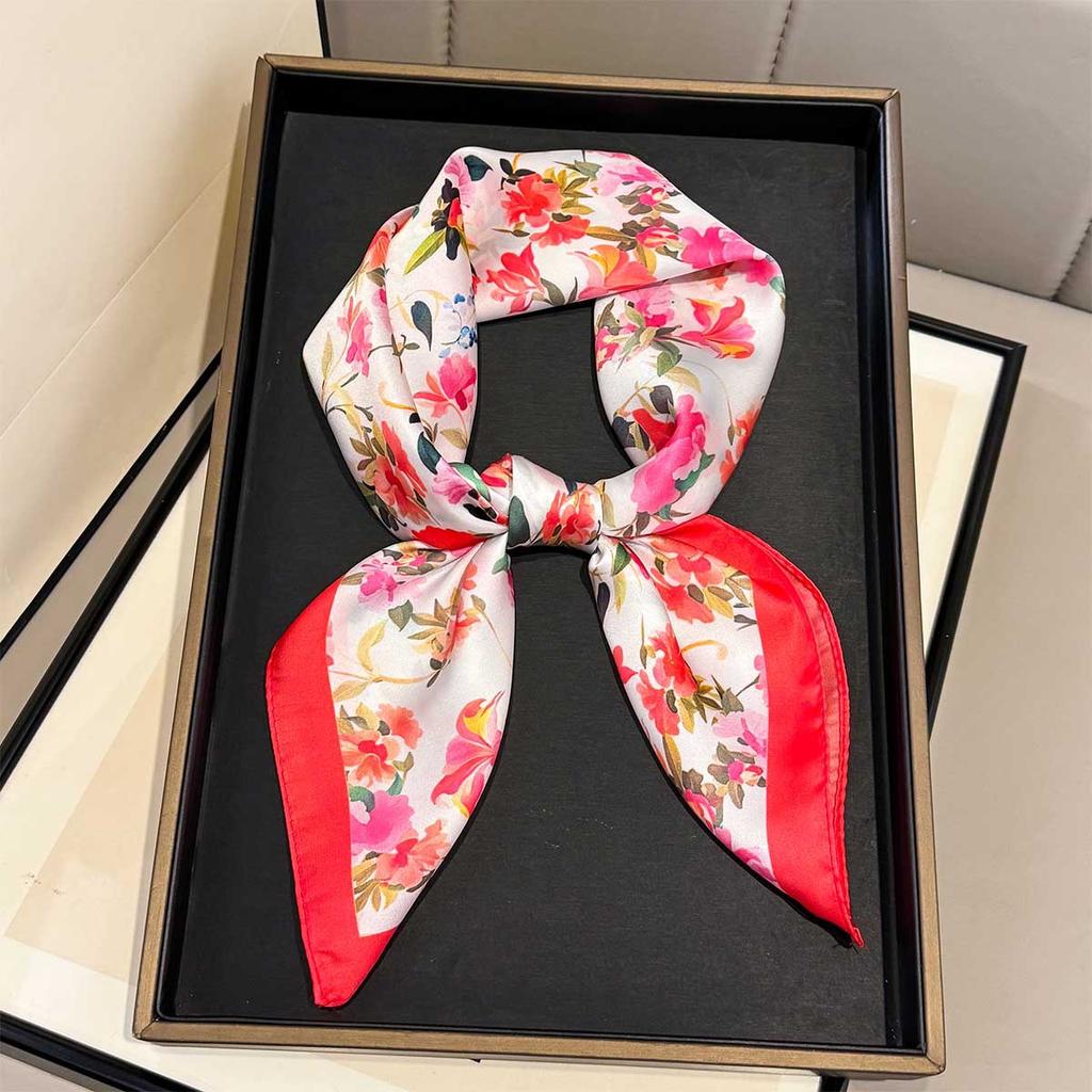Retro Floral Print Silk Square Scarf Women Neck Ties Kerchief Lady All Seasons Decorate Hijab Female Neckerchief Foulard Bandana