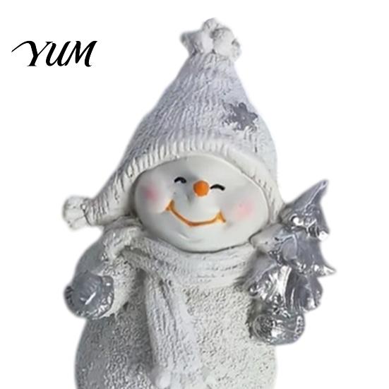 Winter Atmosphere Table Decor 2Pcs Christmas Snowman Figurine, Cute Tabletop Decor, Resin Snow Statue with Gift for Friends Knit Hat Scarf Home Mantel
