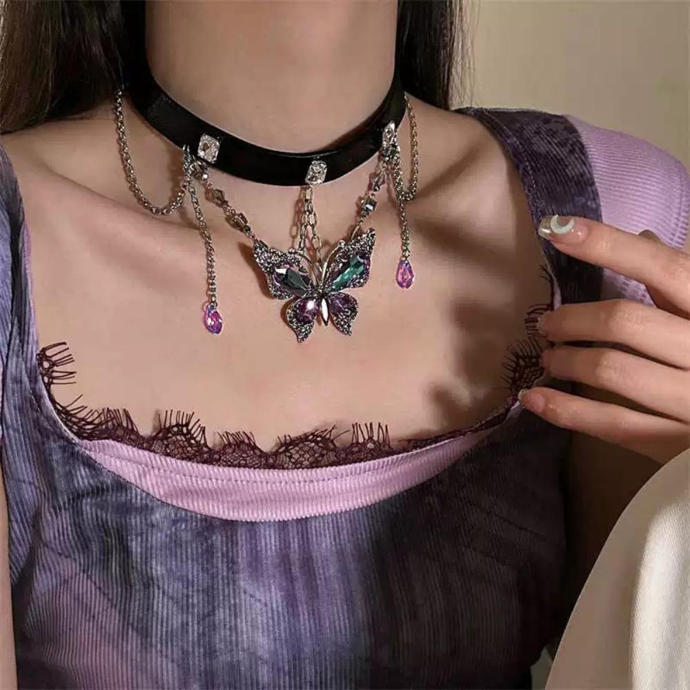 Crystal Butterfly Pendant Necklace Belt Twined Women Accessory Punk Gothic Metal Choker Ladies