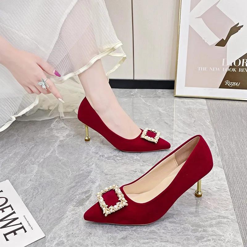 Fashion 2024 New Spring Women's Shoes Temperament Chinese Xiuhe Diamond Pointed Fashion Fine with Bridal Wedding Shoes Dress Shoes