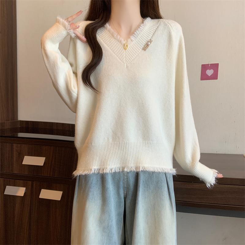 Fashion Sweet Tassel V-neck Red Pullover Sweater Women Autumn and Winter New Thick Warm Knitted Sweaters Women Elegant Solid Casual Jumpers Tops 25841