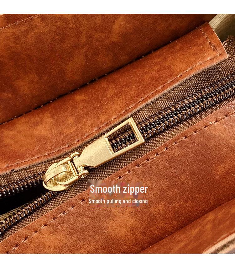 2024 Women's Vintage Korean Wide Strap Bucket Messenger Bag