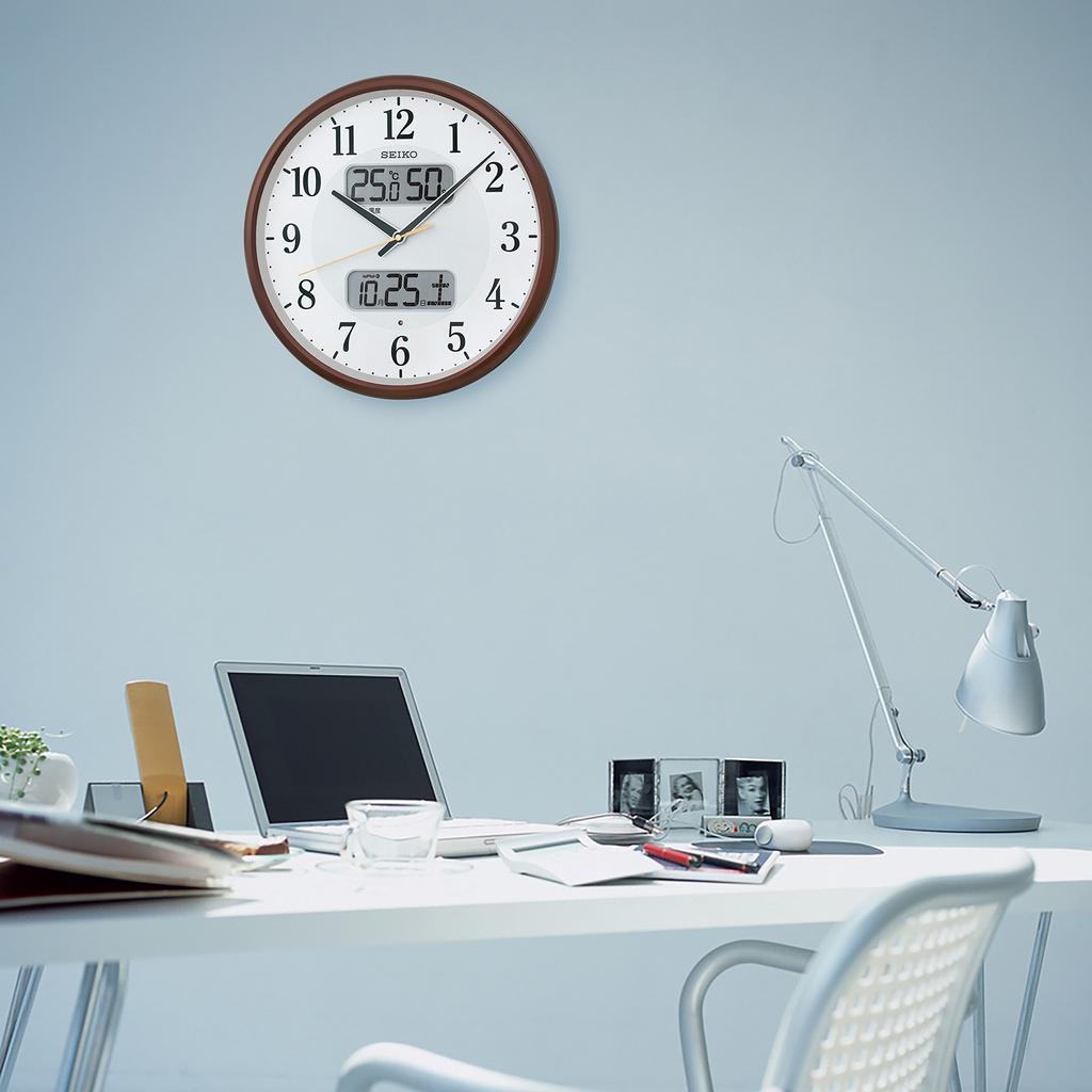 Seiko Настенные часы с температурой и влажностью Коричневый металлик BC405B Расширенные часы, Аналоговые, Радиоуправляемый календарь, Дисплей, (Диаметр 35 см),