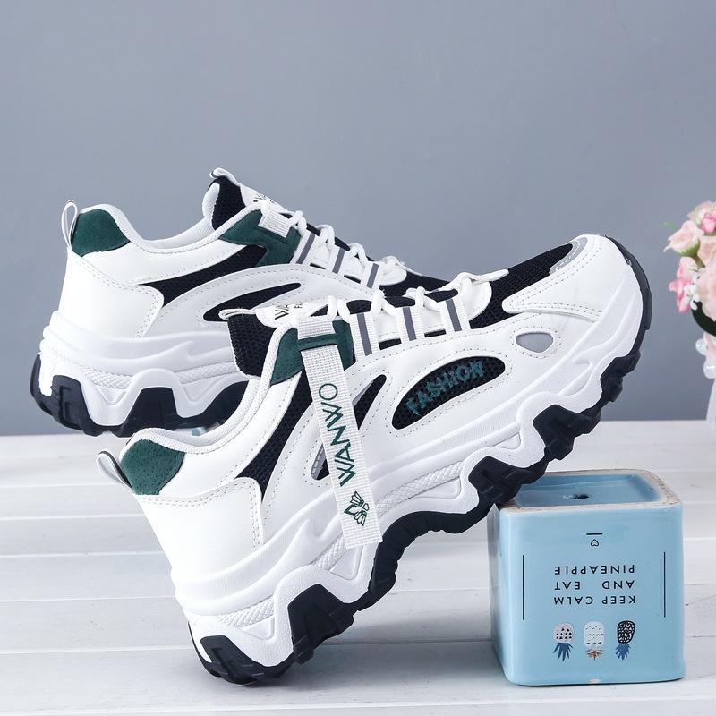 Korean Daddy Women's Mesh Sports Shoes, Spring/Autumn 2024, Height-Boosting Casual Sneakers for Students (Q7811)
