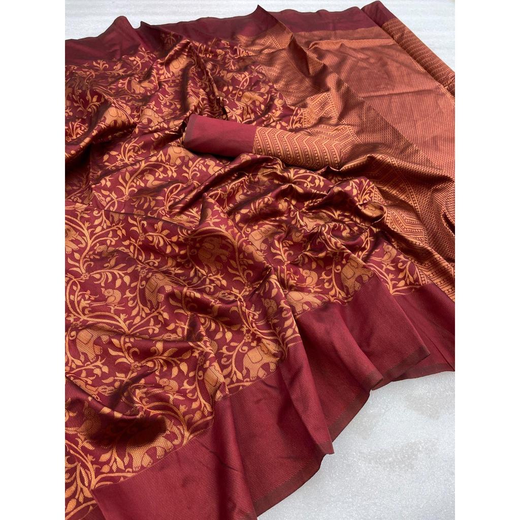 Это красивое сари элегантно украшено великолепным жаккардовым плетением, которое придает образу идеальный вид.