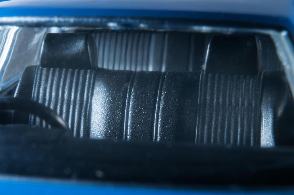 Tomytec Tomica Limited Vintage Neo Scale Nissan Cedric Van V20E Deluxe JAF Service Car 336198 1/64 LV-N331b (Finished Model)