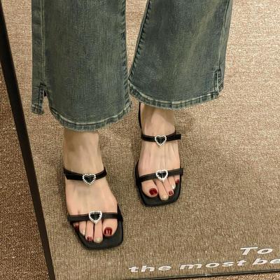 Женская обувь – Сандалии