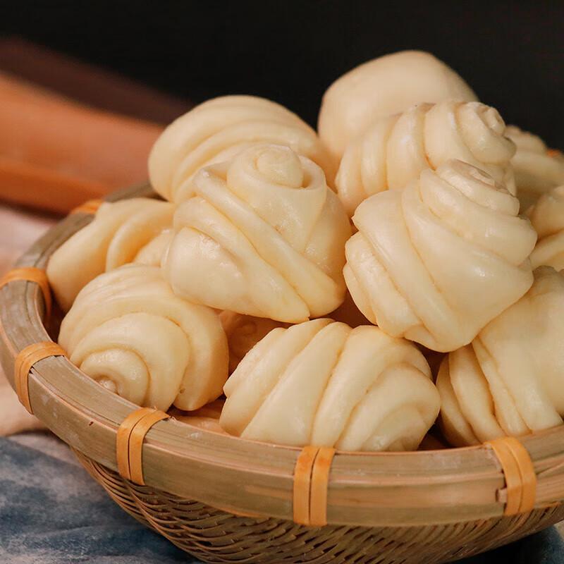 LUX 105g Perfume Soap & Jinshahe 2.5kg Wheat Flour Bundle