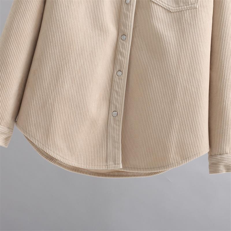 Женская вельветовая рубашка на флисовой подкладке: Тонкий, теплый и универсальный для коллекции Осень/Зима 2025