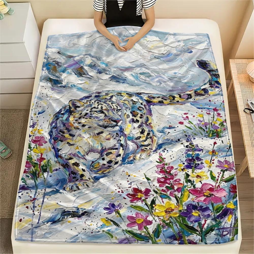 Snow Leopard Animal Print Flannel Blanket, High quality Comfortable for All Seasons, Home Decor, Warmth and Comfort, Perfect for Christmas Gifts112