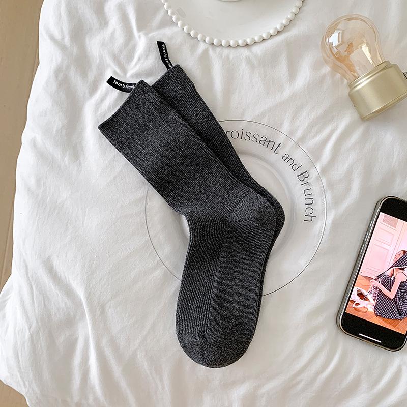 Heel Cloth Label Socks for Women, Solid Color Striped Mid-calf Socks, Spring and Autumn Trendy Pile Socks, Grey Socks