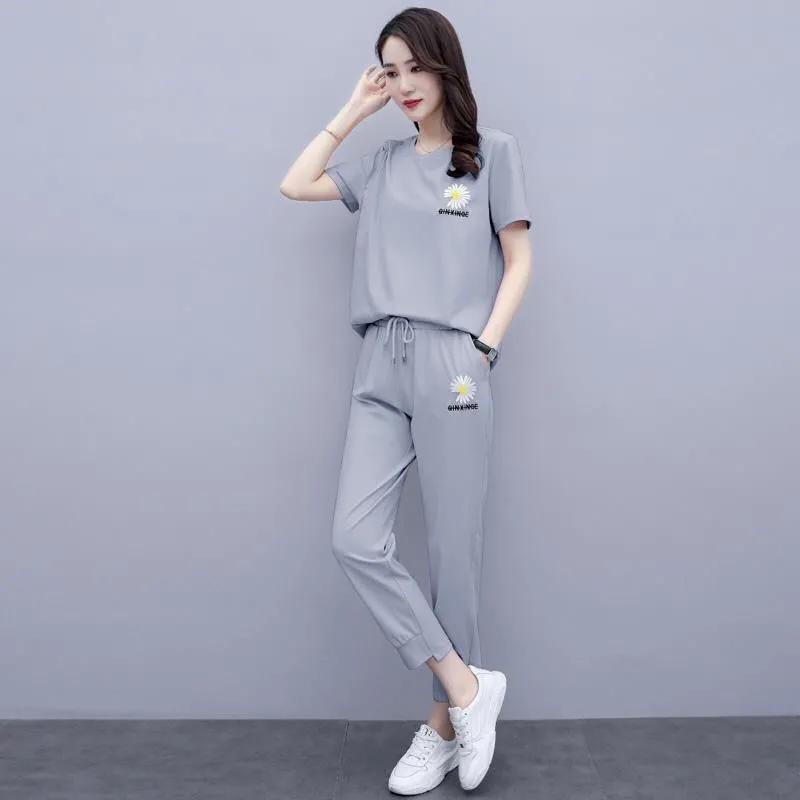 Женский летний удобный спортивный костюм, футболка с круглым вырезом и коротким рукавом + повседневные брюки, комплект из двух предметов