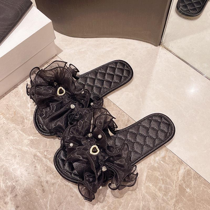 Модные мягкие тапочки женские корейские кружевные атласные тапочки с открытым носком на плоской подошве модные домашние сандалии женские нескользящие удобные женские туфли