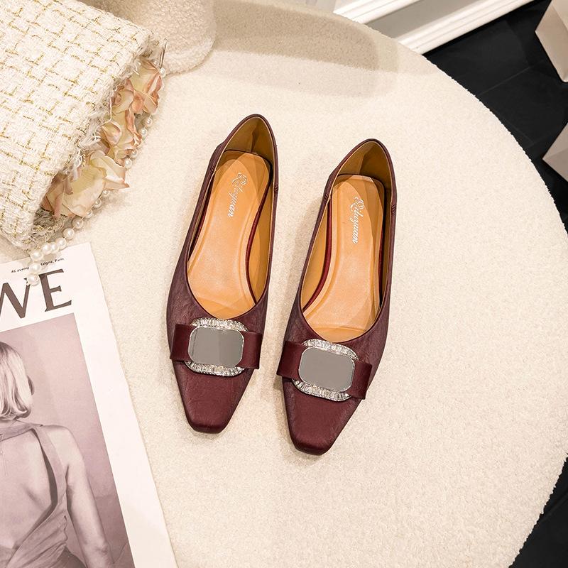 Thick heel shallow mouth single shoes 2025 new spring and autumn French low heel shoes soft leather small square head not tired feet high heels